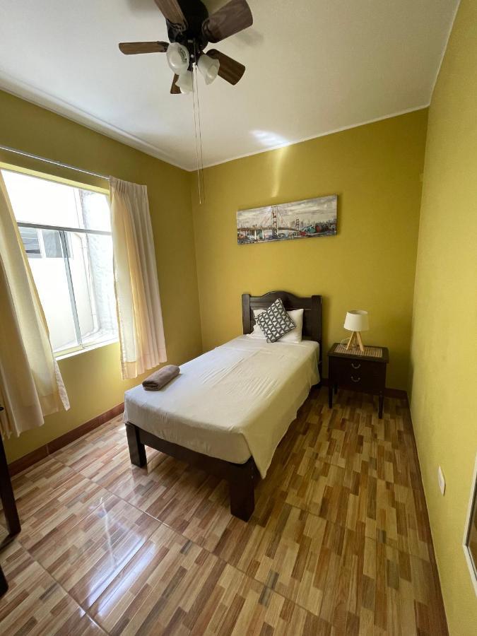 Hotel Calmelia Piura Buitenkant foto