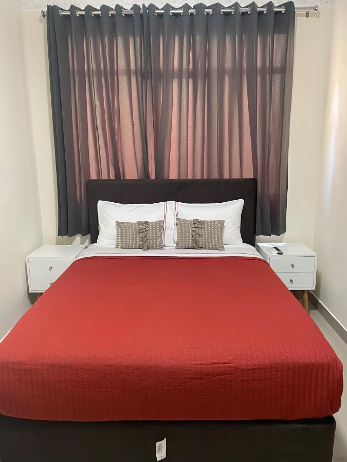 Hotel Calmelia Piura Buitenkant foto