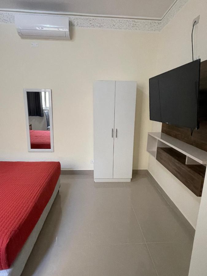 Hotel Calmelia Piura Buitenkant foto
